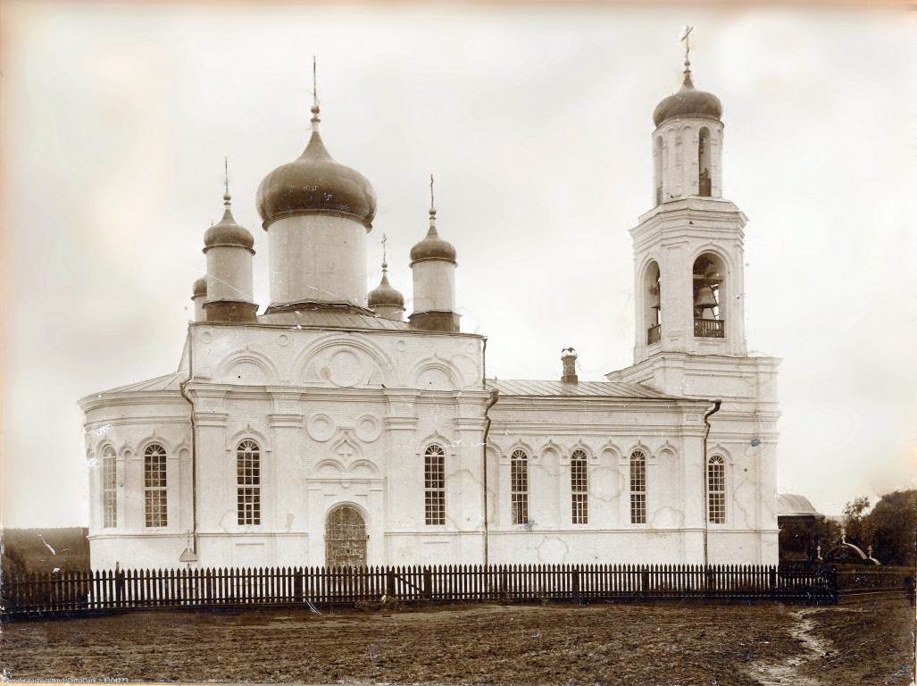 Церковь Илии Пророка, Варганы (Лысковский район, Нижегородская область). архивная фотография, 1916,Северный фасад. Источник:Из частного альбома. фото с https://pastvu.com/p/304273