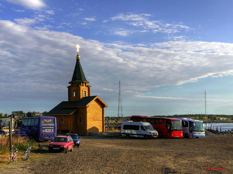 Часовня Николая Чудотворца, Рабочеостровск (Кемский район, Республика Карелия). общий вид в ландшафте