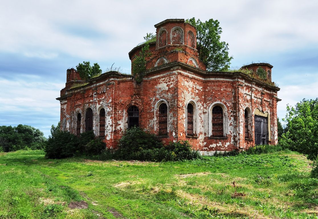 Троице-Орловка. Церковь Троицы Живоначальной. фасады