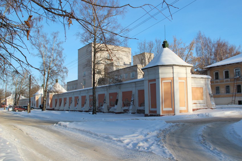 Бежецк. Благовещенский женский монастырь. фасады