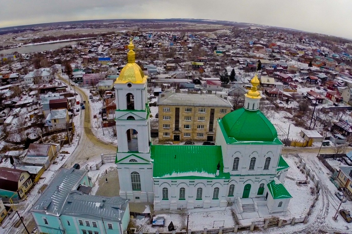 Кафедральный собор Вознесения Господня, Павлово (Павловский район, Нижегородская область). общий вид в ландшафте