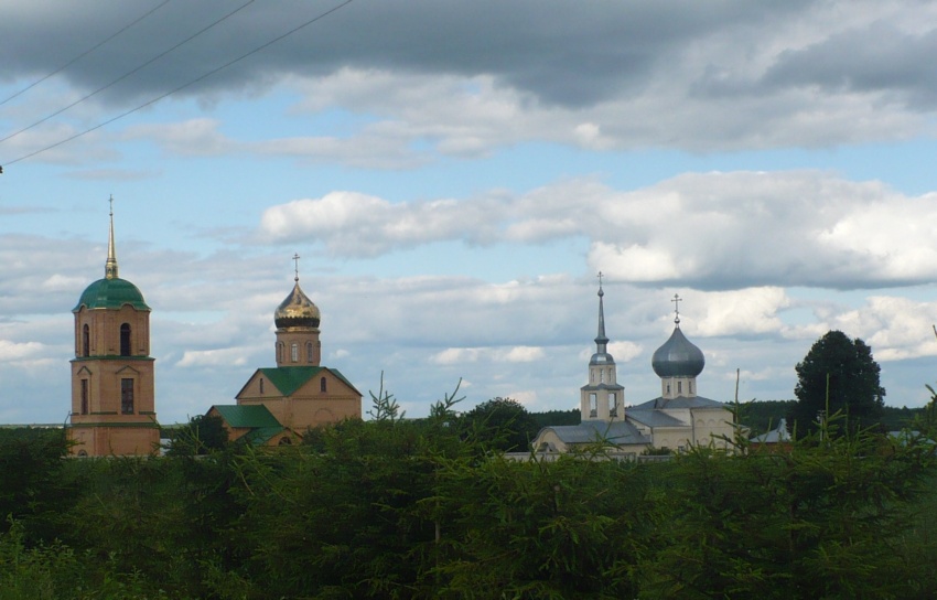 Колюпаново. Казанский женский монастырь. общий вид в ландшафте
