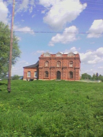 Клин. Церковь Рождества Пресвятой Богородицы. общий вид в ландшафте