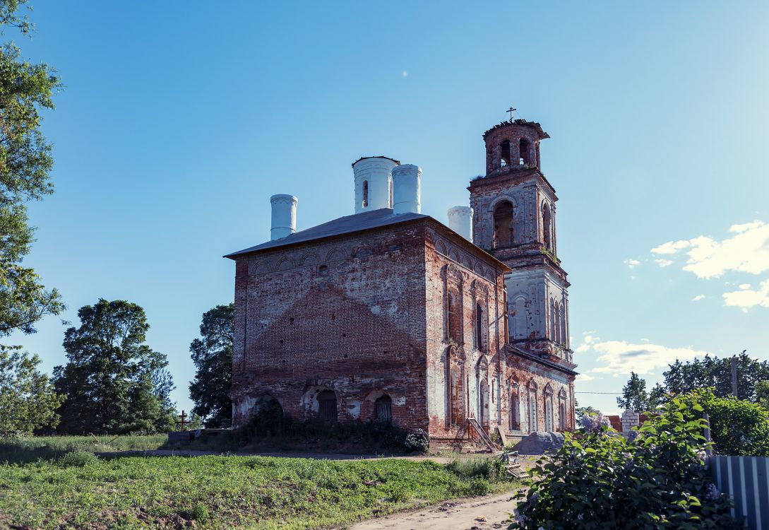 Церковь Смоленской иконы Божией Матери, Устье (Ярославский район, Ярославская область). фасады