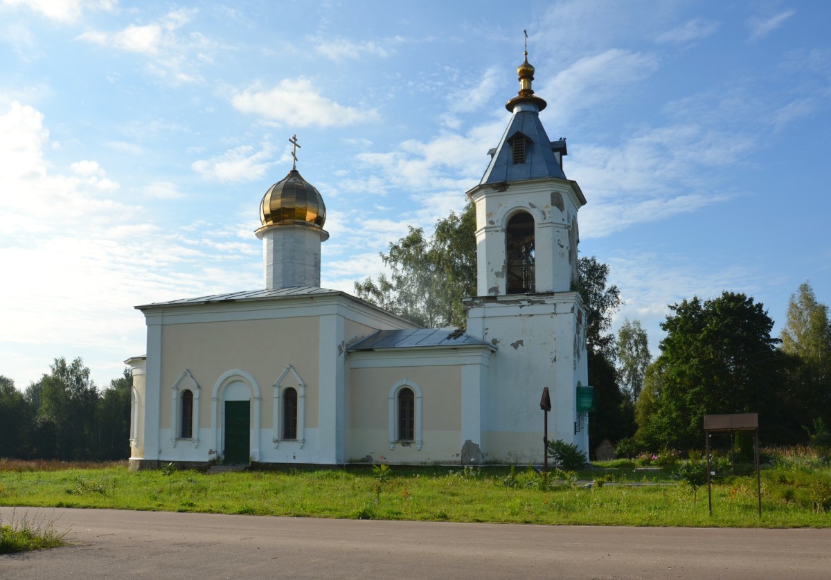 Церковь Троицы Живоначальной, Алешня (Дубровский район, Брянская область). фасады