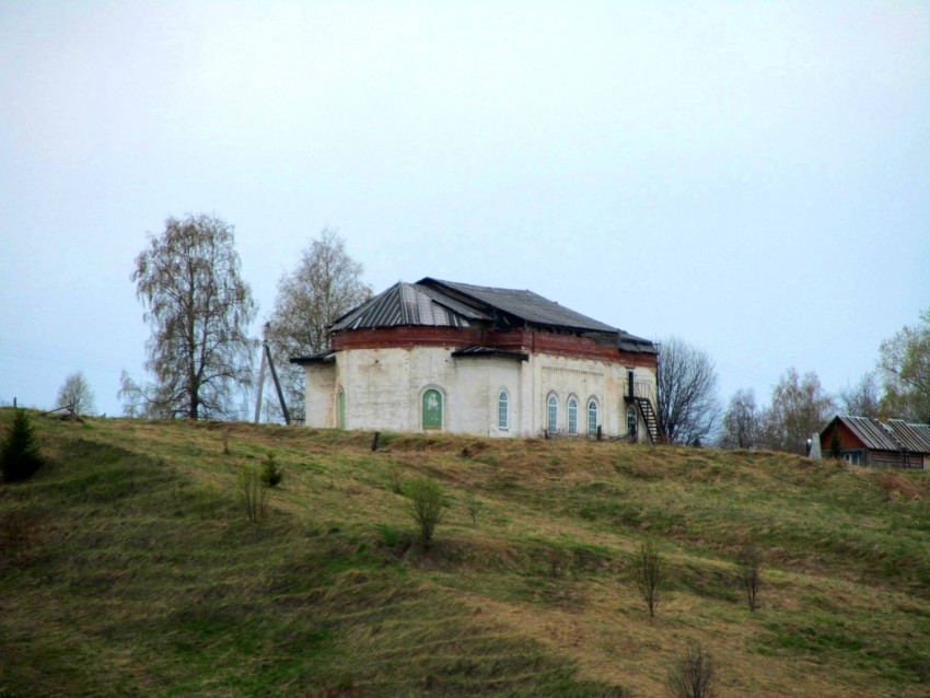 Церковь Николая Чудотворца, Семуково (Усть-Вымский район, Республика Коми). фасады, вид с востока