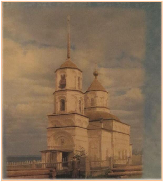 Церковь Николая Чудотворца, Семуково (Усть-Вымский район, Республика Коми). архивная фотография, Фотография сделана  в начале прошлого столетия. Автор фото - неизвестен.