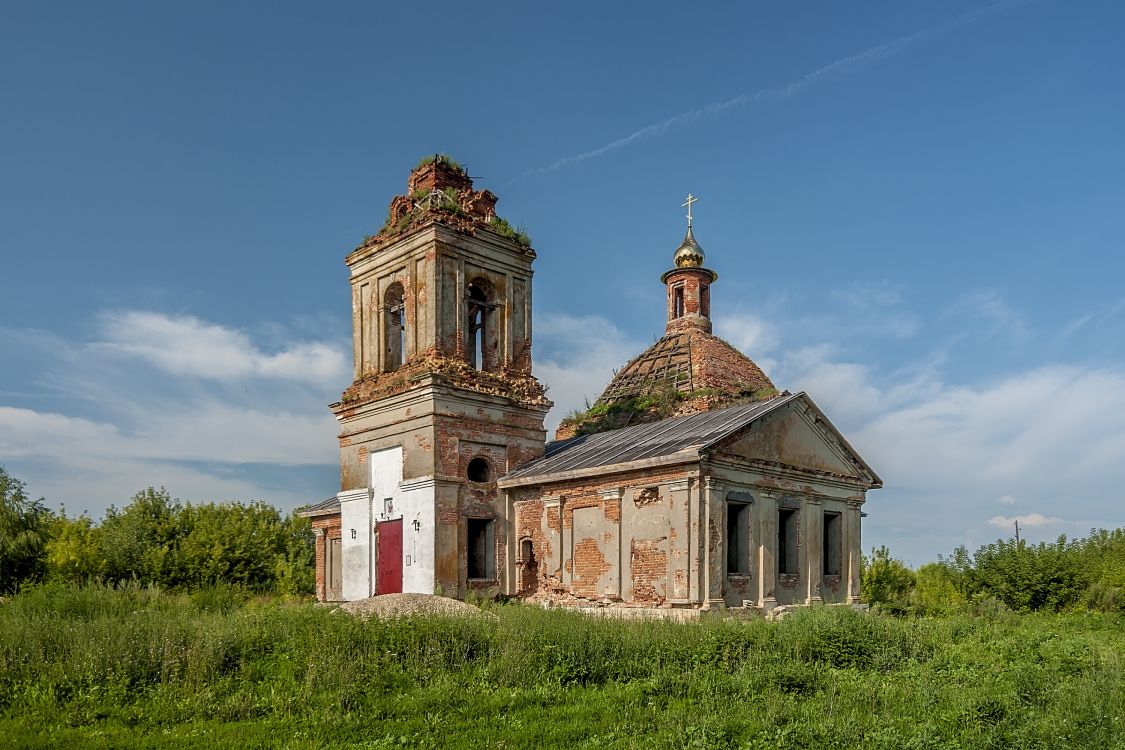 Волково. Церковь Михаила Архангела. общий вид в ландшафте