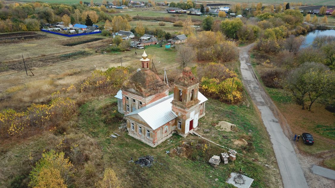 Церковь Михаила Архангела, Волково (Узловский район, Тульская область). общий вид в ландшафте