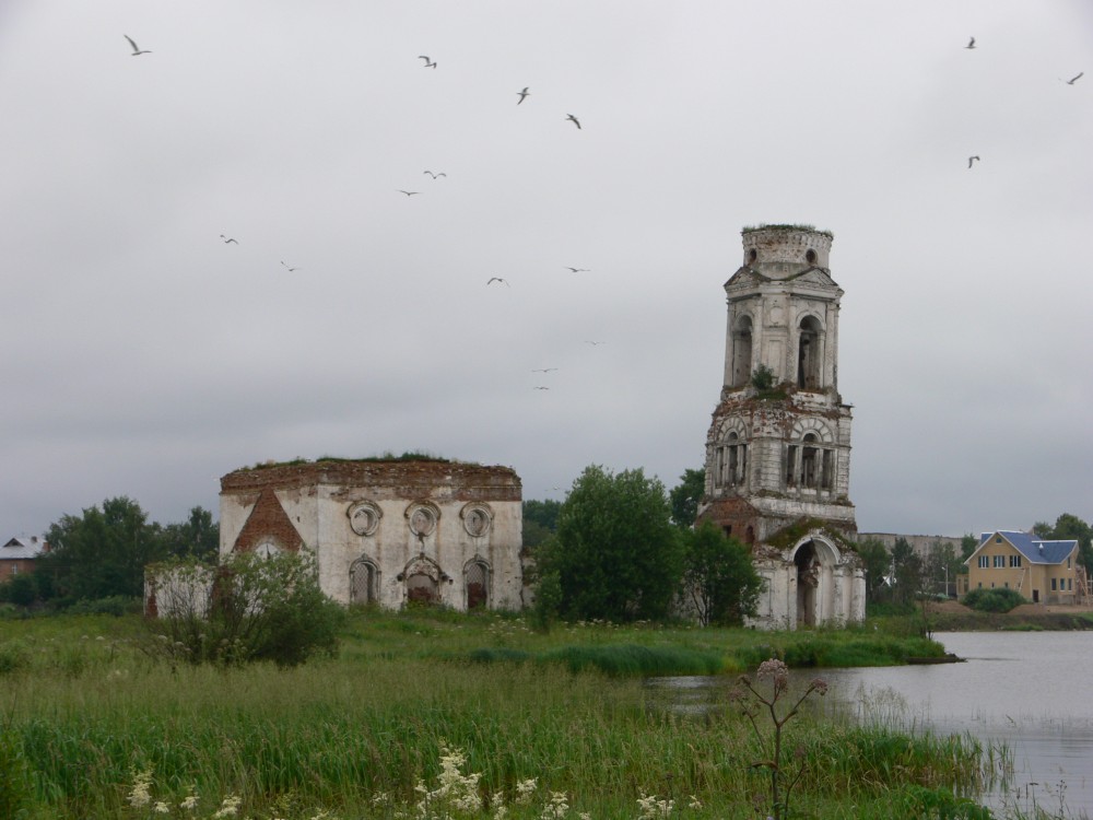 Шексна. Церковь Рождества Христова в Запогостье. фасады