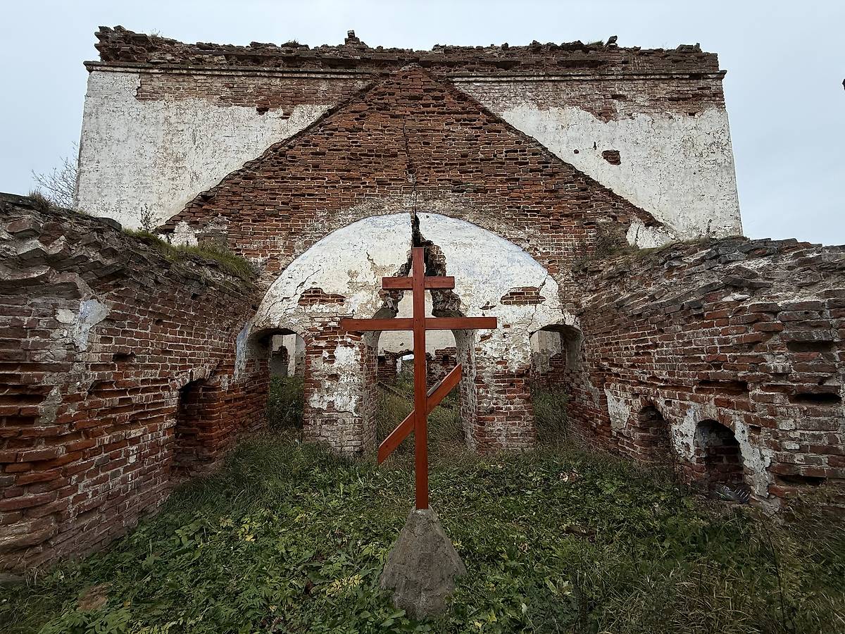 Алтарь, вид с востока, интерьер и убранство. Церковь Рождества Христова в Запогостье, Шексна (Шекснинский район, Вологодская область)
