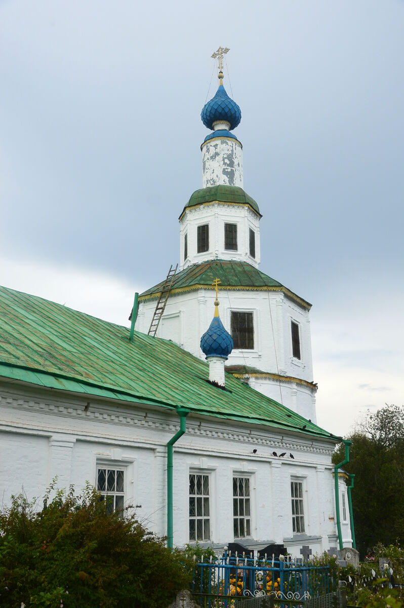 Церковь Воскресения Христова, Красное (Ярославский район, Ярославская область). архитектурные детали