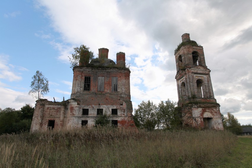 Рыжиково. Церковь Николая Чудотворца. общий вид в ландшафте