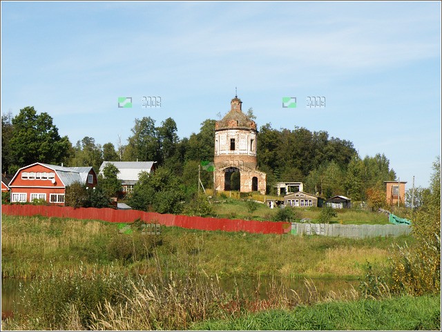 Кудрявцево. Церковь Успения Пресвятой Богородицы. общий вид в ландшафте, Панорама с юга