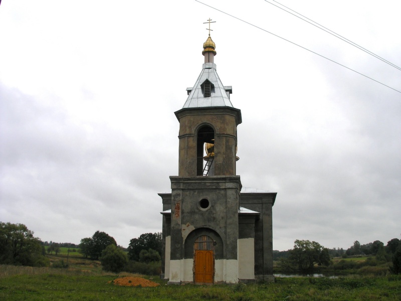 Алешня. Церковь Троицы Живоначальной. фасады