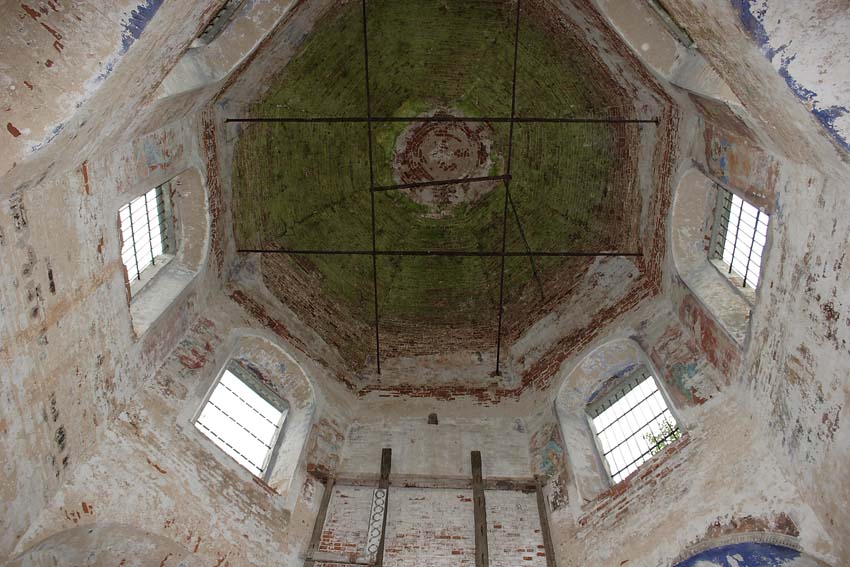 Церковь Казанской иконы Божией Матери, Филиппово (Большесельский район, Ярославская область). интерьер и убранство