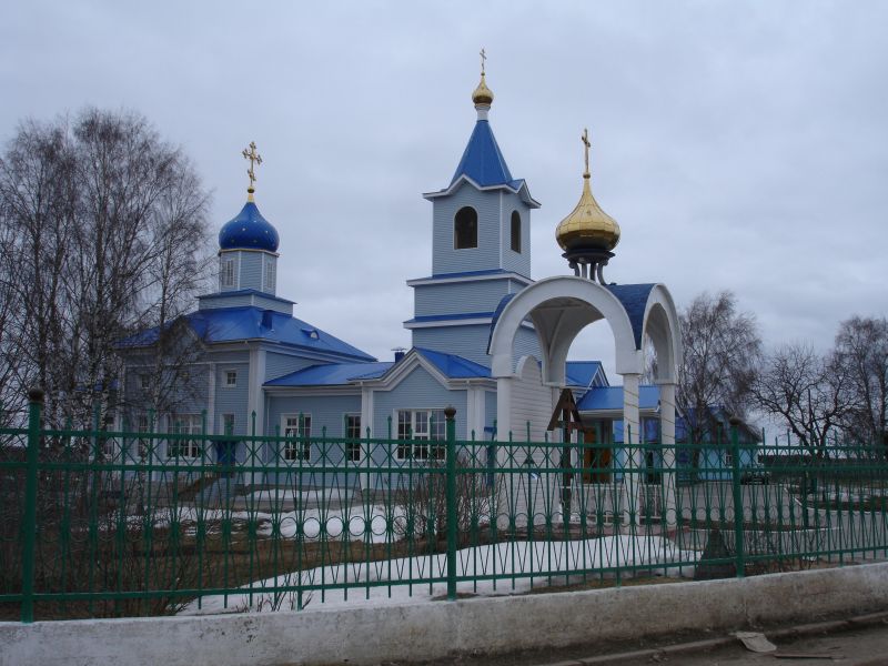 Церковь Казанской иконы Божией Матери в Кочпоне, Сыктывкар (Сыктывкар, город, Республика Коми). общий вид в ландшафте