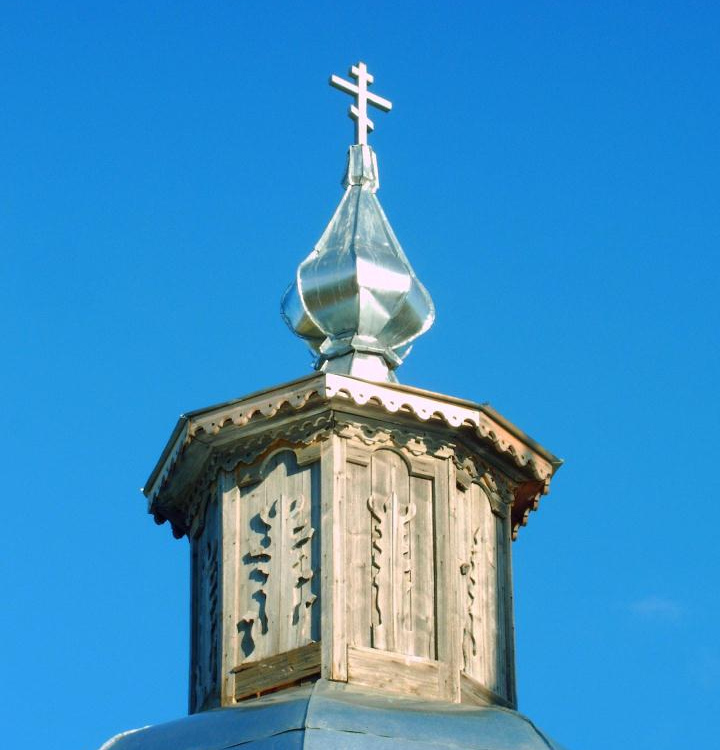 Часовня Петра и Павла, Каргорт (Сыктывдинский район, Республика Коми). архитектурные детали, Фрагмент изначальной резной обшивки