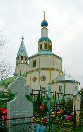 Церковь Воскресения Христова, Красное (Ярославский район, Ярославская область). фасады