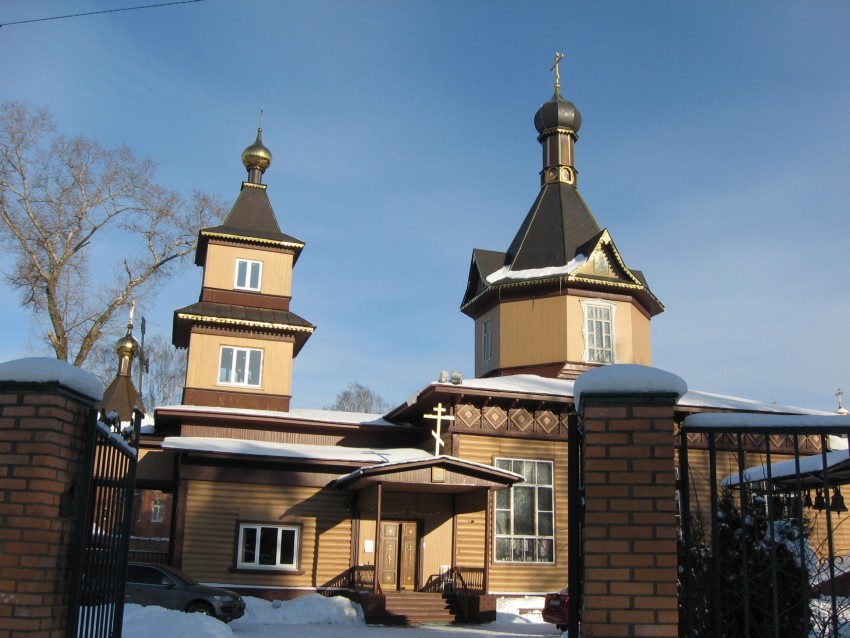 Церковь Петра и Павла, Малаховка (Люберецкий городской округ, гг. Лыткарино, Котельники, Московская область). фасады