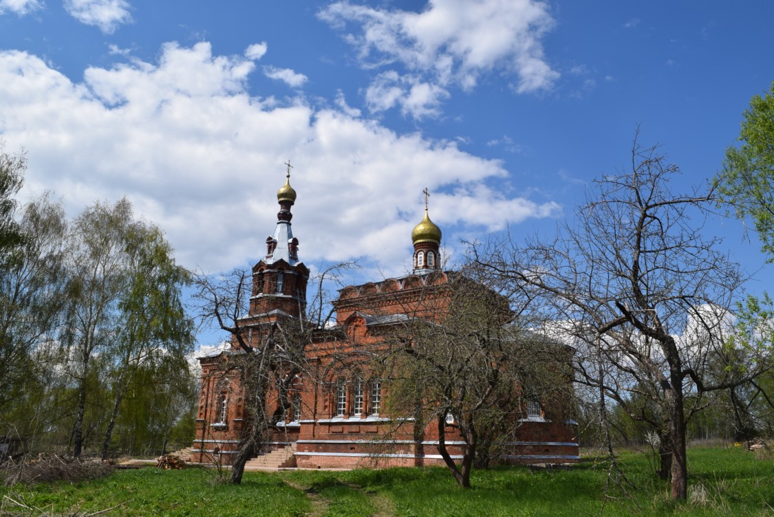 Церковь Троицы Живоначальной (новая), Варваренки (Бабынинский район, Калужская область). фасады, вид с южной стороны