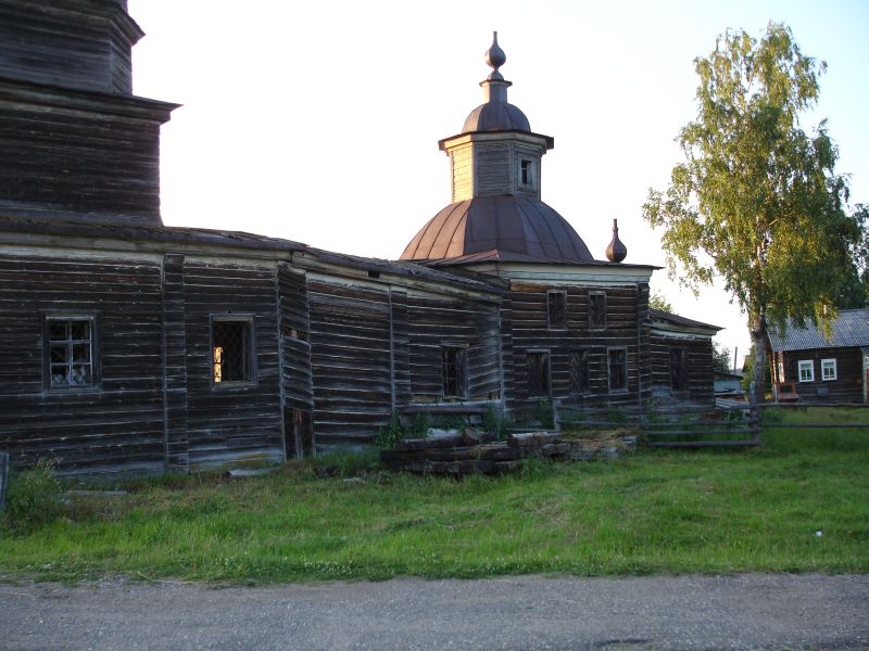 Церковь Николая Чудотворца, Вёздино (Усть-Вымский район, Республика Коми). архитектурные детали