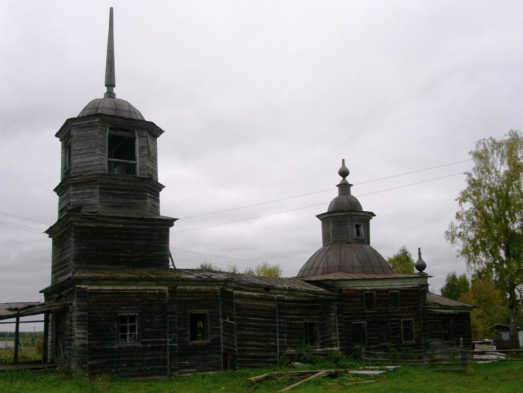 Церковь Николая Чудотворца, Вёздино (Усть-Вымский район, Республика Коми). фасады, вид с юга