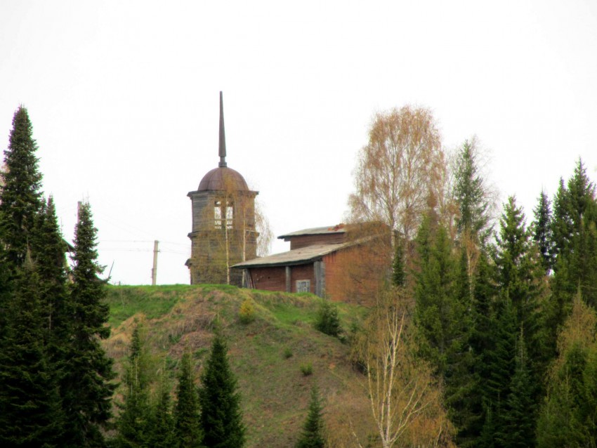 Вёздино. Церковь Николая Чудотворца. общий вид в ландшафте, вид с Вычегды