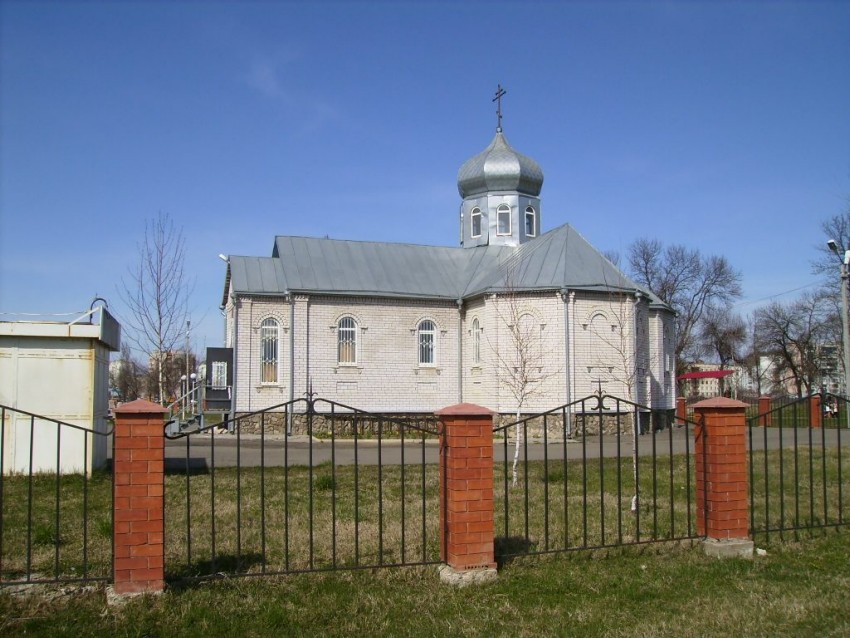 Майкоп. Церковь Георгия Победоносца при войсковой части 09332. фасады, Вид  с  юга