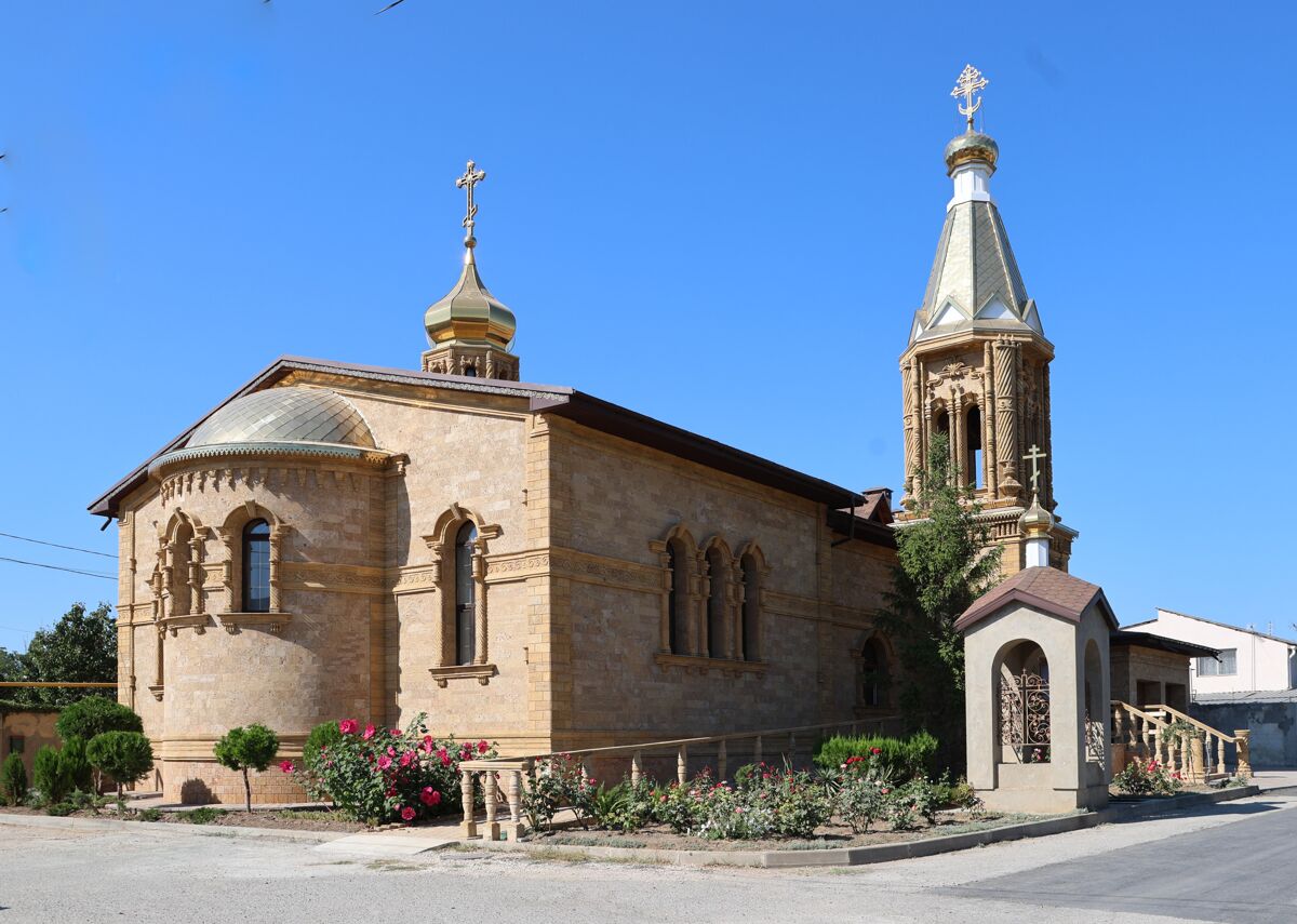 Церковь Порфирия, епископа Симферопольского и Крымского, Заозёрное (Евпатория, город, Республика Крым). фасады