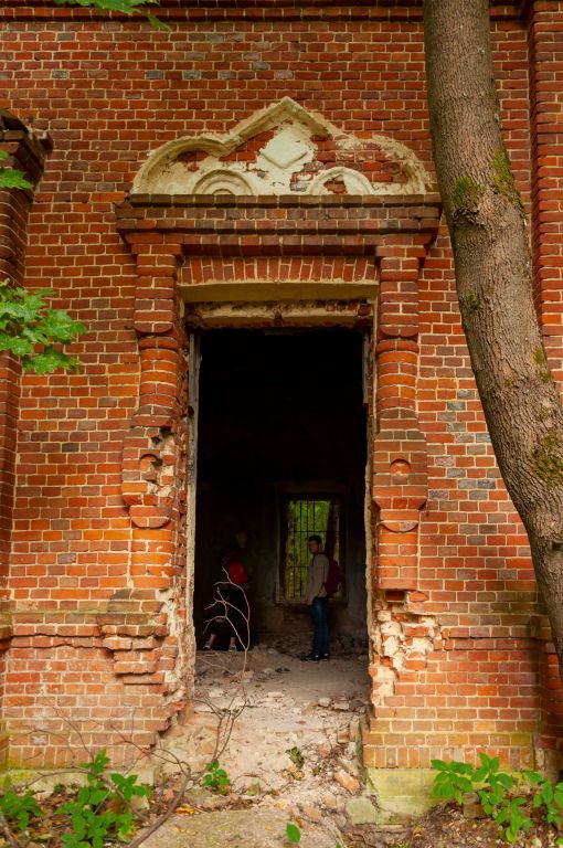 Церковь Владимирской иконы Божией Матери, быв. Богородице-Владимирской женской пустыни, Липово (Щёкинский район, Тульская область). архитектурные детали