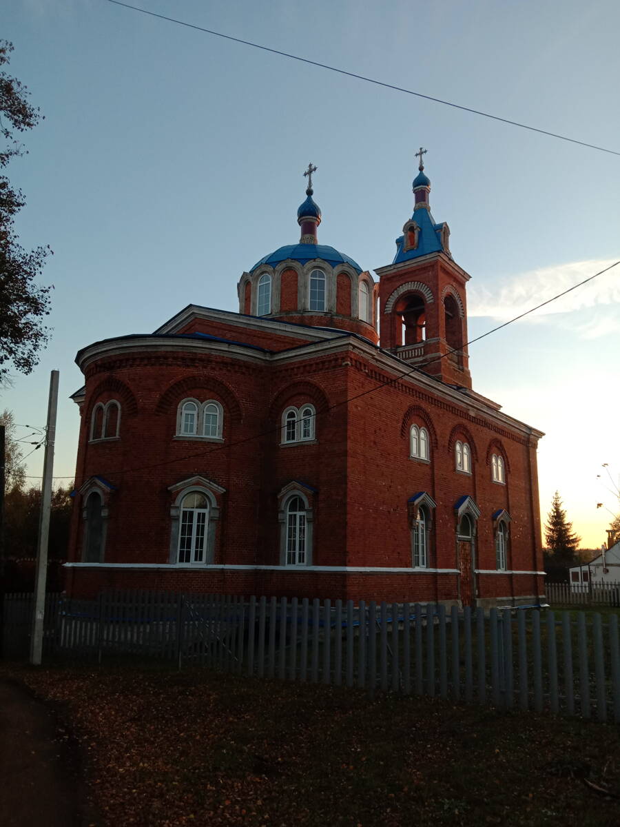 Церковь Тихона Задонского, Липово (Щёкинский район, Тульская область). фасады