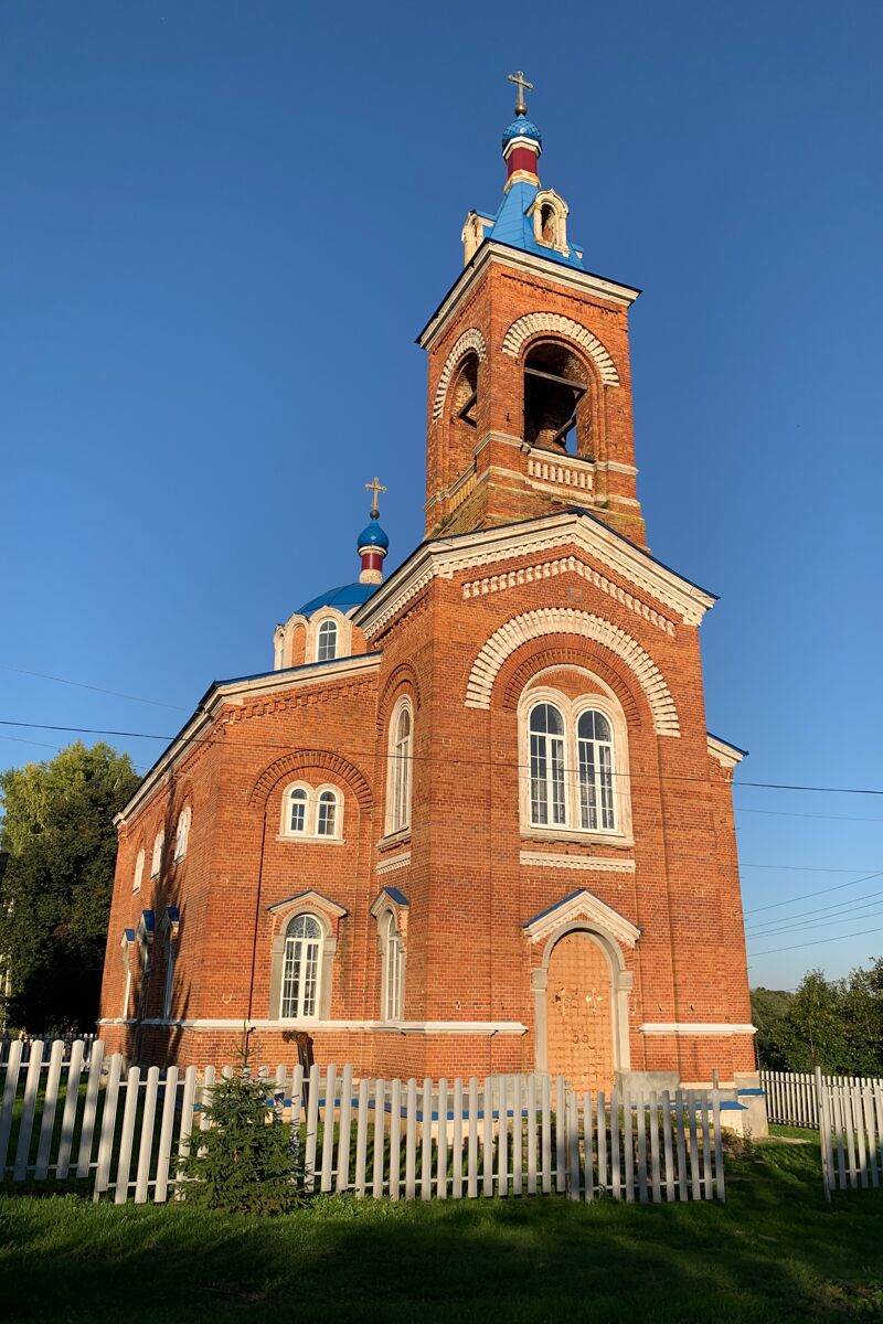 Церковь Тихона Задонского, Липово (Щёкинский район, Тульская область). фасады