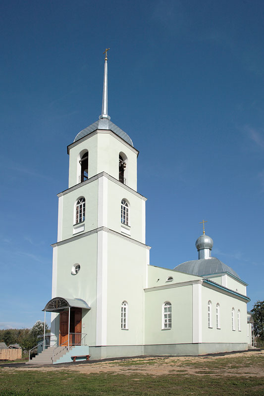 Церковь Космы и Дамиана, Думиничи (Думиничский район, Калужская область). фасады