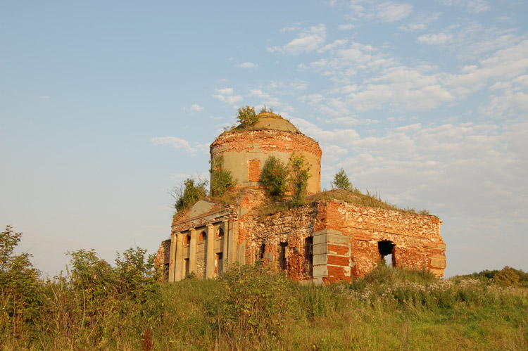 Знаменское (Девочкино), урочище. Церковь Спаса Нерукотворного Образа. фасады