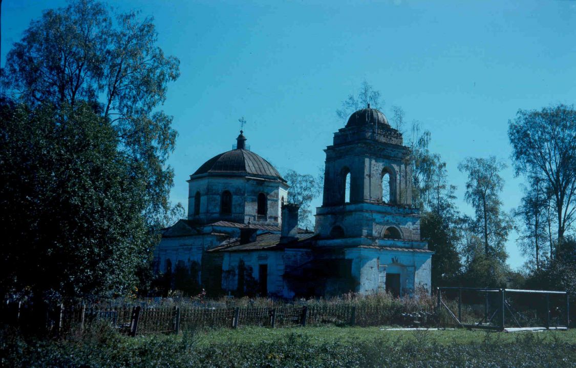 Церковь Рождества Христова, Трестино (Фировский район, Тверская область). фасады, 1994