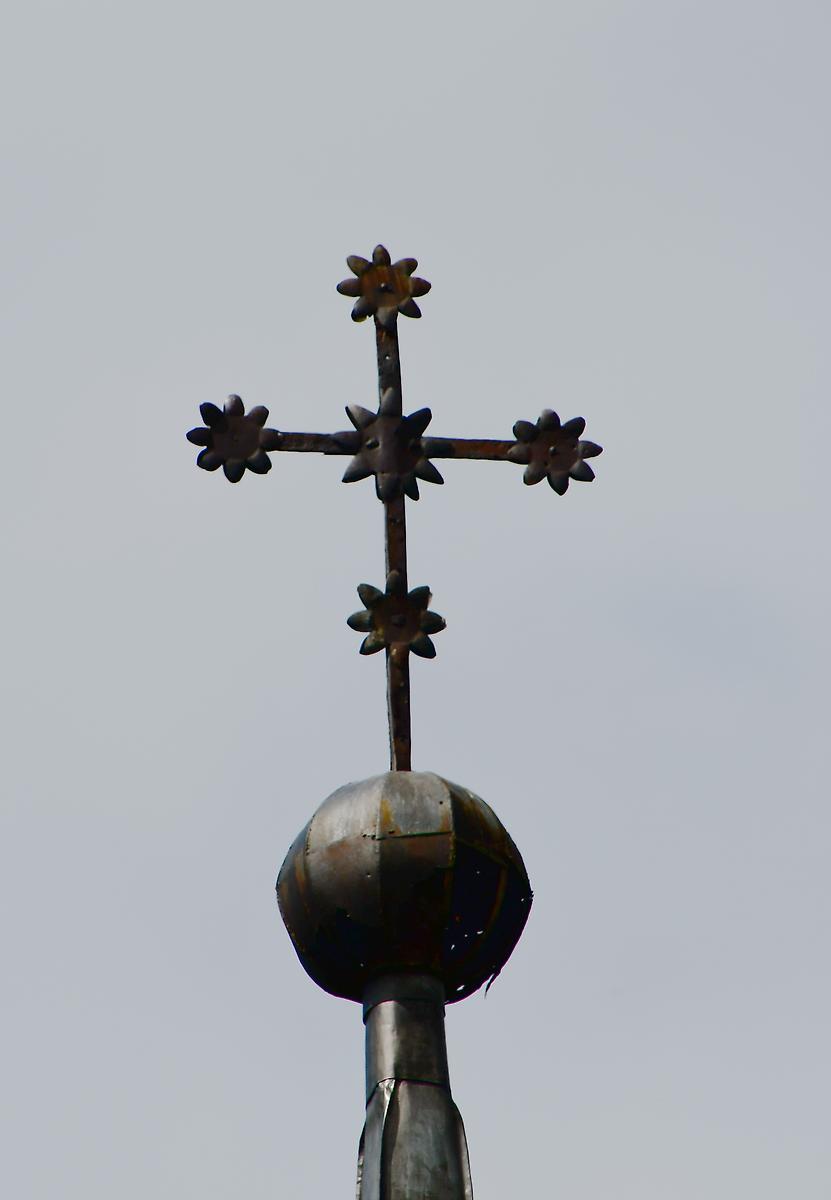 Крест над колокольней, архитектурные детали. Церковь Михаила Архангела, Лощемля (Максатихинский район, Тверская область)