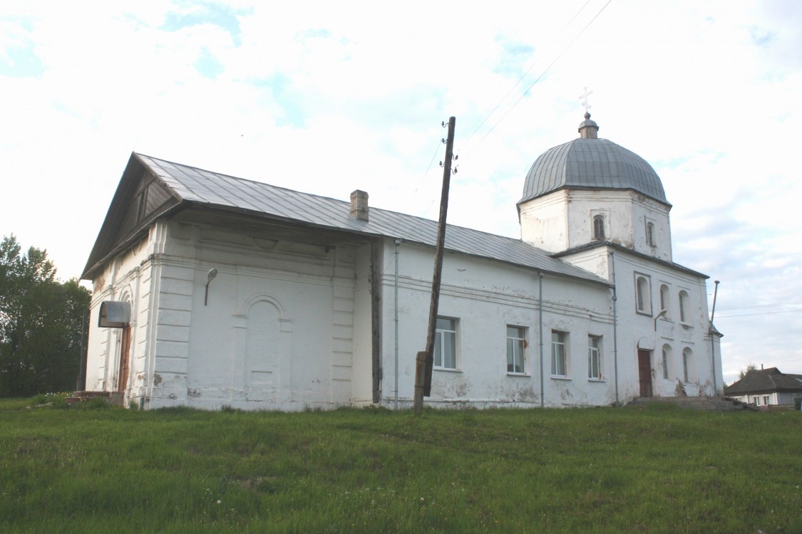 Кесьма. Церковь Троицы Живоначальной. фасады