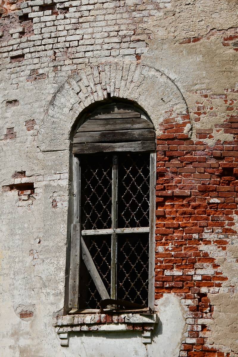 архитектурные детали. Церковь Успения Пресвятой Богородицы, Баскаки (Весьегонский район, Тверская область)