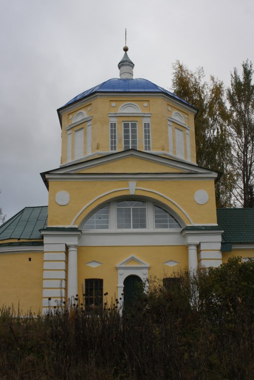 Церковь Покрова Пресвятой Богородицы, Озеряево (Вышневолоцкий район и г. Вышний Волочёк, Тверская область). фасады