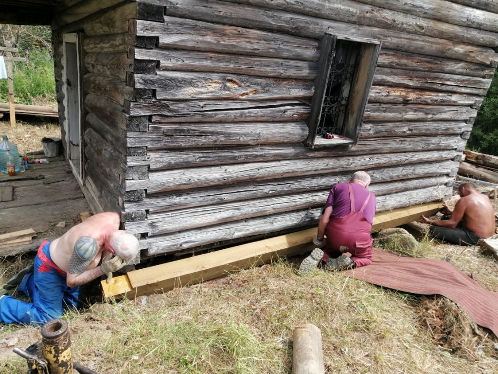 Часовня Покрова Пресвятой Богородицы, Борки (Вышневолоцкий район и г. Вышний Волочёк, Тверская область). документальные фотографии, Восстановление часовни