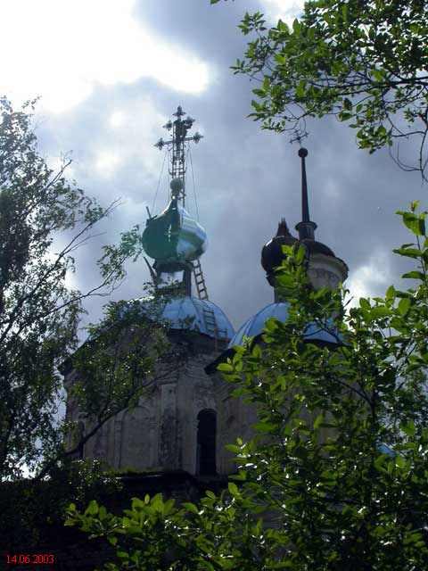 Осечно. Церковь Троицы Живоначальной. архитектурные детали