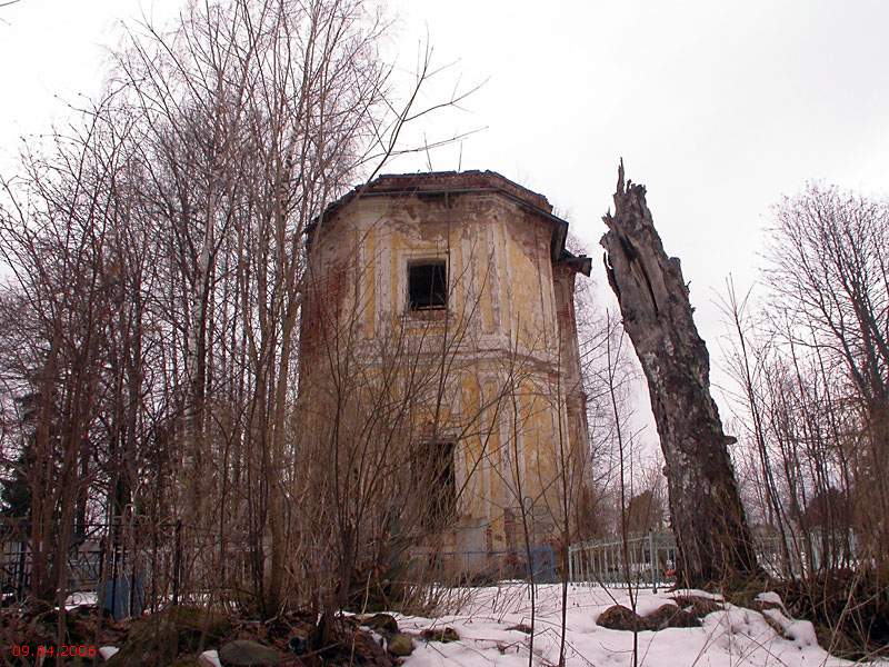 Церковь Георгия Победоносца, Глубокое (Вышневолоцкий район и г. Вышний Волочёк, Тверская область). фасады