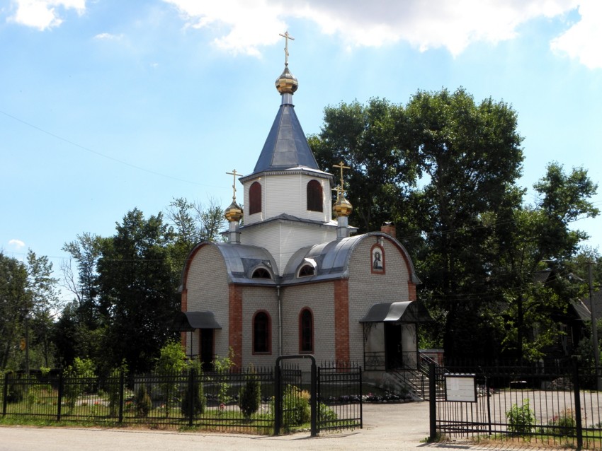 Архиепископа Тверского, церковь Фаддея, Красномайский (Вышневолоцкий район и г. Вышний Волочёк, Тверская область). общий вид в ландшафте