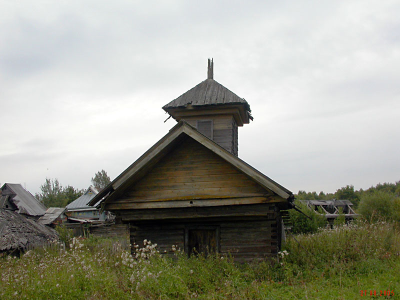 Часовня Покрова Пресвятой Богородицы, Борки (Вышневолоцкий район и г. Вышний Волочёк, Тверская область). фасады