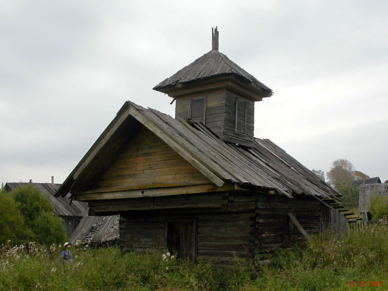 Часовня Покрова Пресвятой Богородицы, Борки (Вышневолоцкий район и г. Вышний Волочёк, Тверская область). фасады
