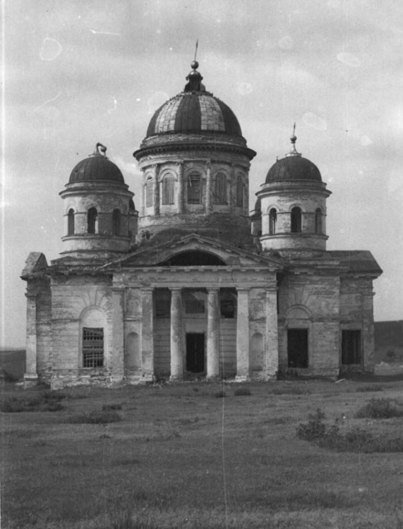 Церковь Троицы Живоначальной, Пятино (Инзенский район, Ульяновская область). архивная фотография, Фотография начала 1970-х годов из Паспорта объекта культурного наследия