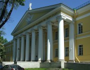Домовая церковь Павла апостола при Городской Мариинской больнице, Центральный вход<br>, Санкт-Петербург, Санкт-Петербург, г. Санкт-Петербург
