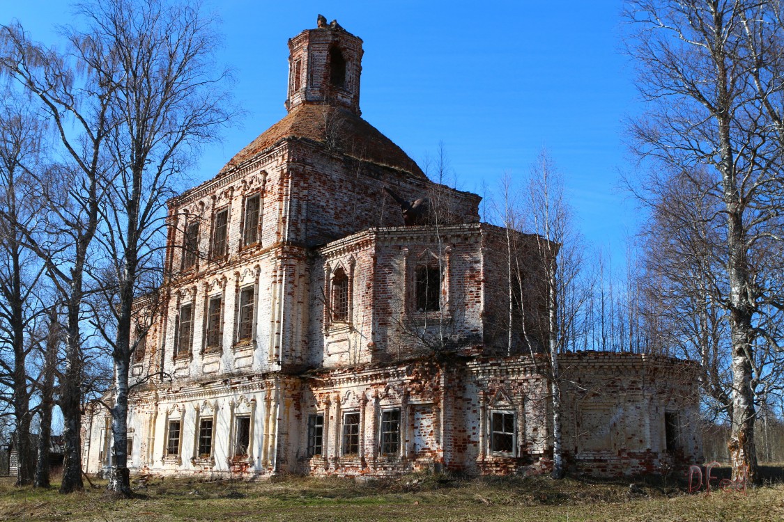 Чакула (Рябово). Церковь Спаса Преображения. фасады