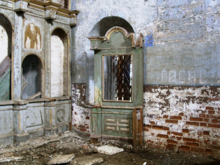 Церковь Преображения Господня бывшего Сойгинского монастыря, Симонова пустынь (Белопашино) (Ленский район, Архангельская область). интерьер и убранство